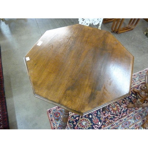 27 - A Victorian Gillows style walnut octagonal occasional table