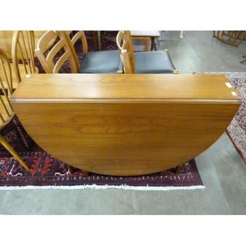 70 - A McIntosh teak drop-leaf table