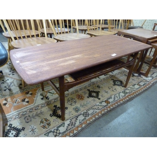 82 - A Danish teak coffee table