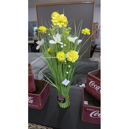 1404 - A floral grass bundle with Dahlias and Freesia, H 70cms (2925612)   #