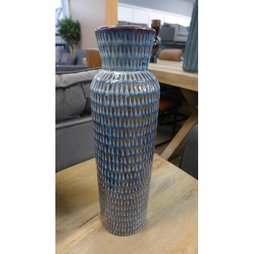 1430 - A large handcrafted fluted vase H43cms (2061013)   *