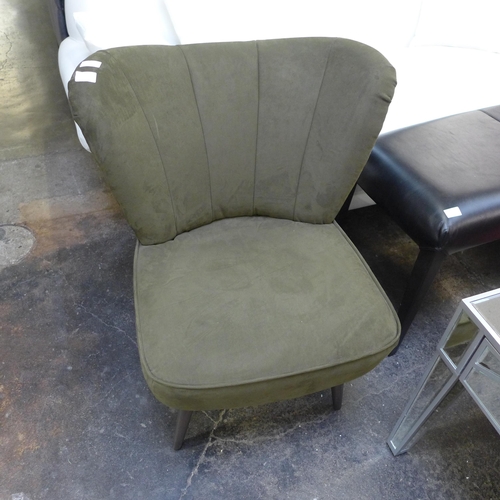 1446 - A khaki velvet side chair