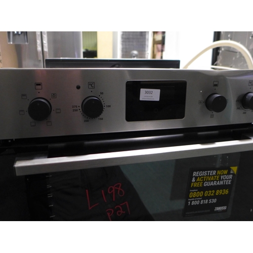 3032 - Zanussi Built In FanCook Double Oven H888xW594xD568  - model no ZKHNL3X1  Original RRP 382.5inc. vat... 