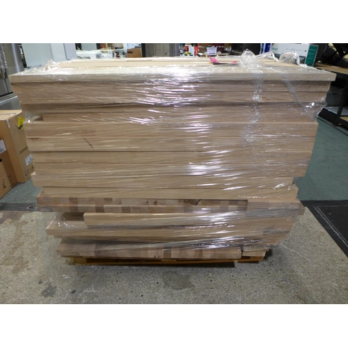 3035 - Pallet of Solid Oak Off Cuts (PC) * this lot is subject to VAT