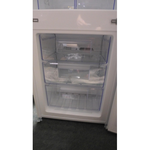 3100 - Zanussi integrated fridge freezer - Model: ZNHN18f51 - Ap ff. Zan.130 (P24) * this lot is subject to... 