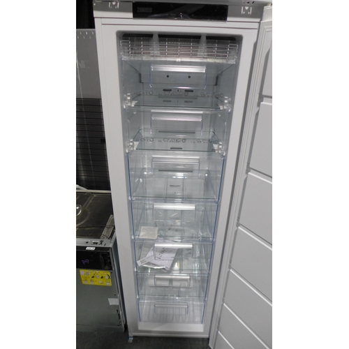 3122 - Zanussi Integrated Tower Freezer - Model ZUNN18fSi Ap.fz.Zan.110 (P17) * this lot is subject to VAT