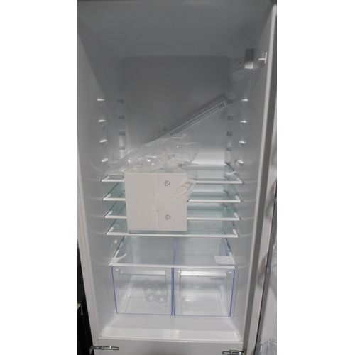 3132 - Zanussi Fridge Freezer - Model ZNLN18FS1 Ap.ff.Zan.127 (P15) * this lot is subject to VAT