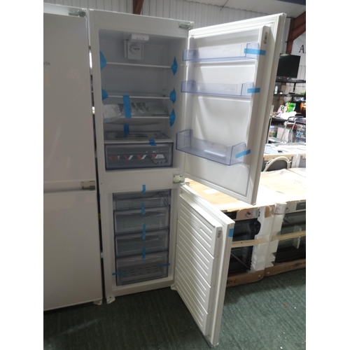 3199 - 50/50 Integrated Fridge Freezer - Model ffB1ff5050 Ap.ff.ApL.001 (P8) * this lot is subject to VAT