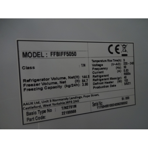 3199 - 50/50 Integrated Fridge Freezer - Model ffB1ff5050 Ap.ff.ApL.001 (P8) * this lot is subject to VAT