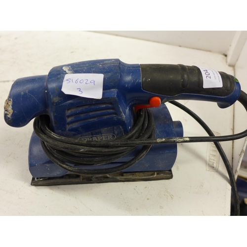 2042 - 240v Draper 1/2 sheet sander