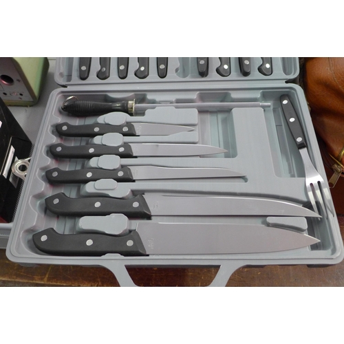 2059 - Barbecue cutlery set: steak knives, forks and utility knives