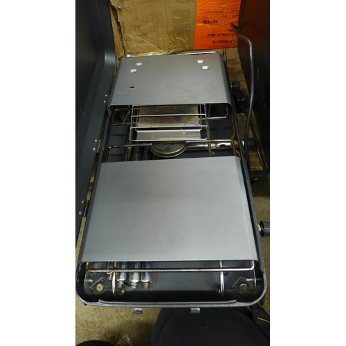 2089 - 3 Tier camping stove and 2 single camping stoves