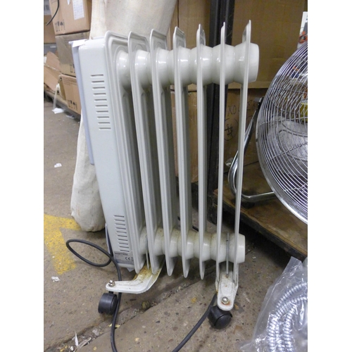 2121 - Electric fan, electric radiator and double monitor stand