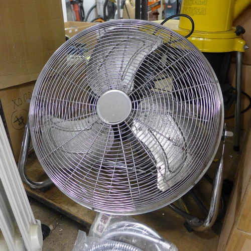 2121 - Electric fan, electric radiator and double monitor stand