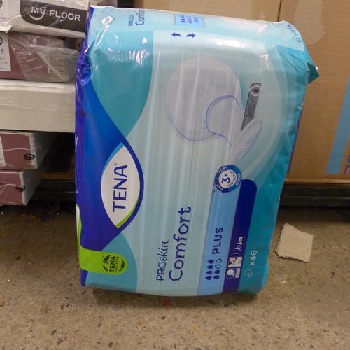 2216 - Approx 100 Tena sanitary pads