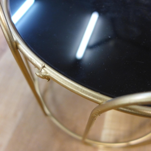 1303 - A black and gold display stand, H 20cms (TJB004508)   #