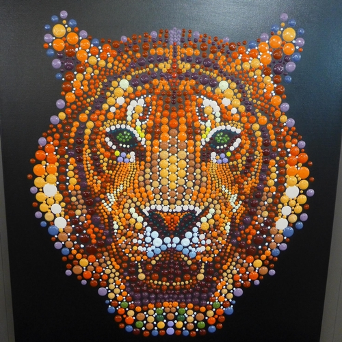 1384 - A hand painted Ben Meine Pixel Dot tiger canvas - 2D105 * this lot is subject to VAT