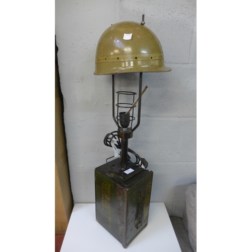 1424 - A militaria inspired table lamp - MD8564 * this lot is subject to VAT