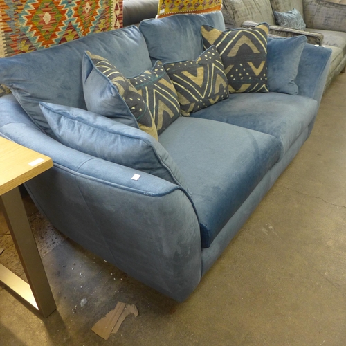 1487 - A diamond blue velvet 2.5 seater sofa