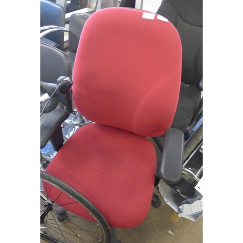 2485 - 2 Office chairs