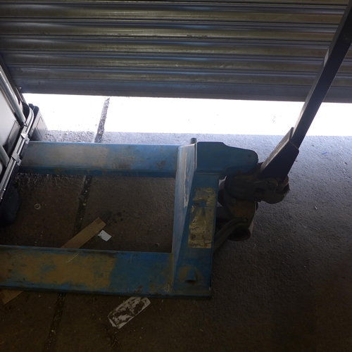 2545 - Foslift Pump truck/pallet truck