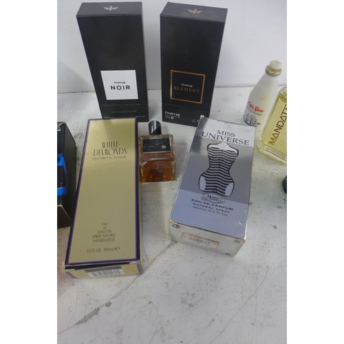 2336 - Box of assorted perfume and aftershave, some used