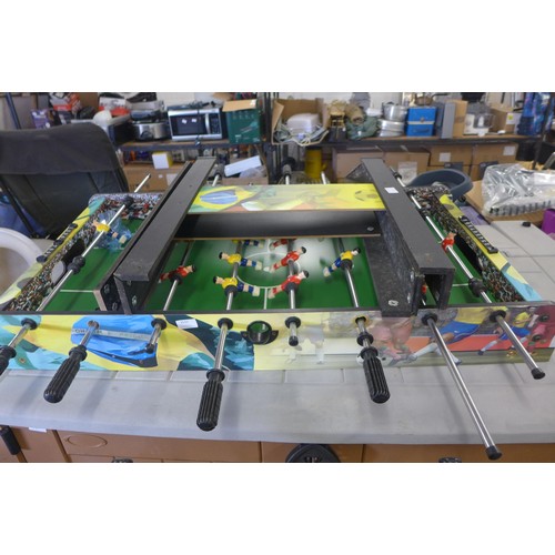 2515 - Folding table football board on stand