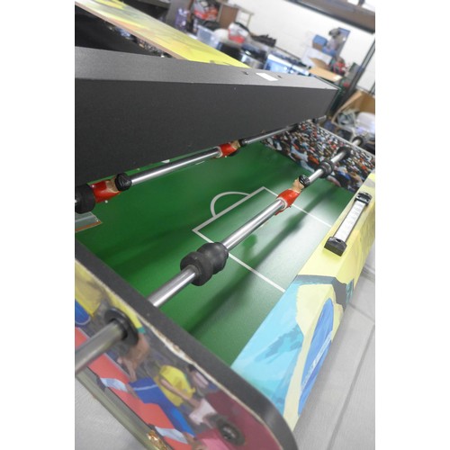 2515 - Folding table football board on stand