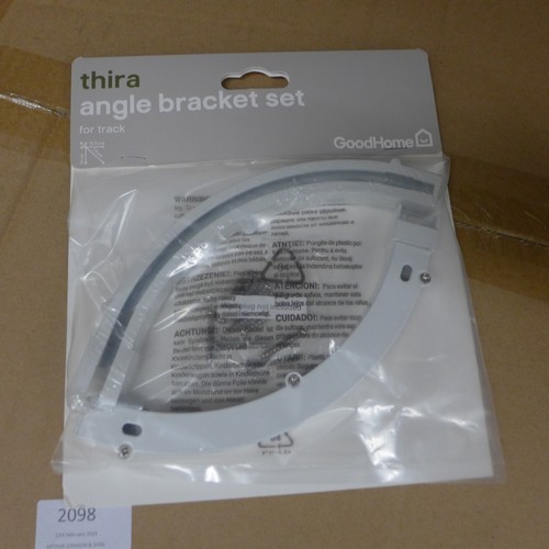 2098 - 96 Thira angle bracket sets (48 per box)