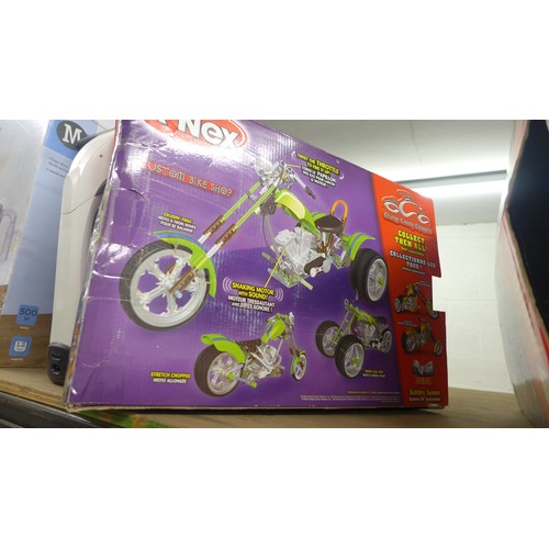 2147 - K Nex x 3 box