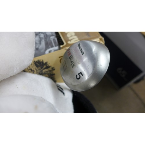 2151 - Left handed set of golf clubs