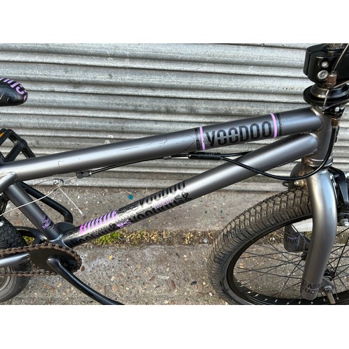 2161 - Voodoo Horde BMX with stunt pegs (gun metal, purple and black) - Police repossession