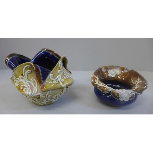 621 - Two Doulton Lambeth saltglaze pots, one a/f