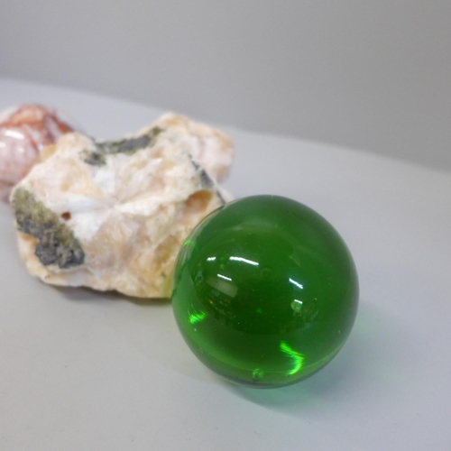 646 - A quartz mineral sample and a polished agate sample, with a glass ball