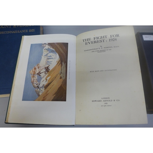 712A - Three volumes, Mount Everest The Reconnaissance 1921 (Arnold), The Fight For Everest 1924 (Arnold), ... 