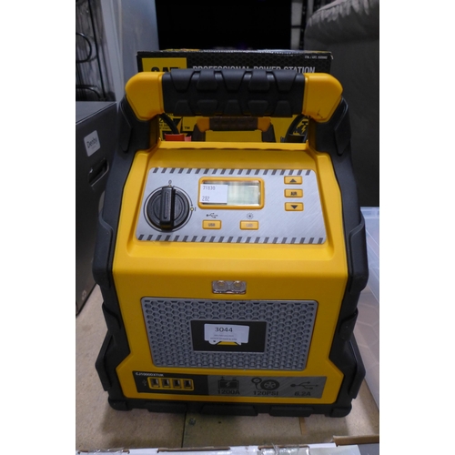 3044 - Cat Jump Starter 1200 Amp(282-408)  * This lot is subject to vat