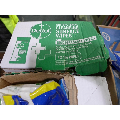 3130 - 2 Boxes of Dettol Antibacterial Cleansing Surface Wipes and a box of Pura Flushable toilet tissue wi... 