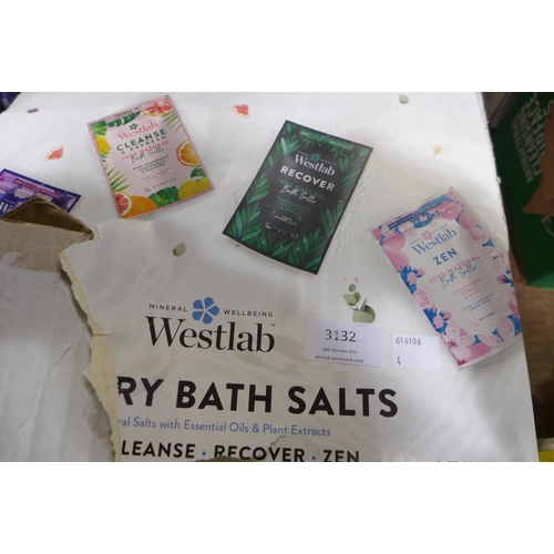 3132 - Box of 4 Westlab Natural Mineral Bath Salts * this lot is subject to VAT