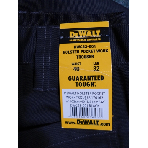 3189 - 5 Pairs of men's DeWalt black work trousers - 40