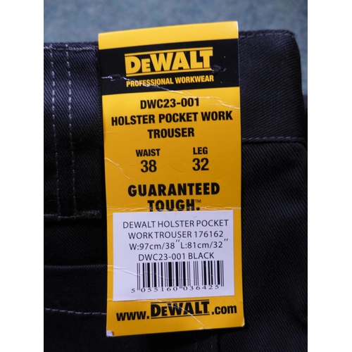 3194 - 5 Pairs of men's DeWalt black work trousers - 38