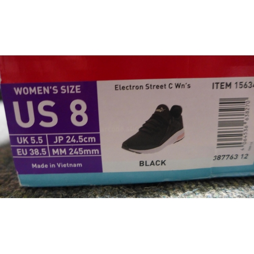 3216 - Pair of women's black Puma trainers UK 5.5 * this lot is subject to VAT