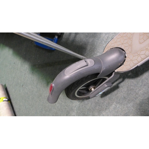 3364 - Reid Electric Scooter, (with charging lead) Original RRP £389.99 + vat (282-416)  * This lot is subj... 