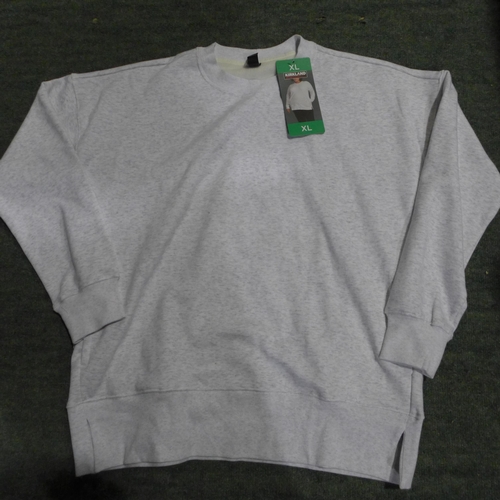 3401 - Bag of women's grey cosy fleece jumpers - mixed sizes * this lot is subject to VAT