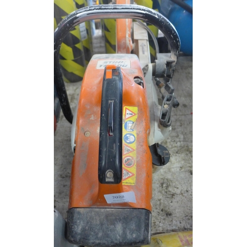 2028 - Stihl TS400 petrol-driven stonecutting saw