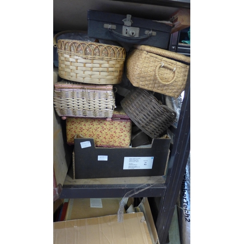 2215 - Approx. 8 sewing boxes with tray and box of haberdashery and knitting accessories