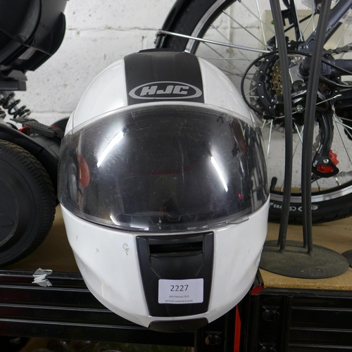 2227 - HJC motorcycle helmet, size L, 60cm