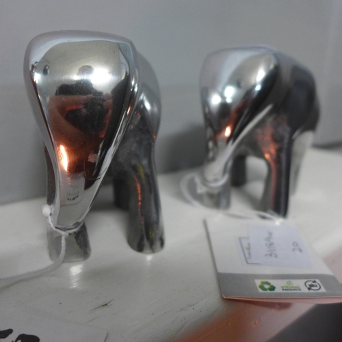 1326 - A polished silver elephant (3478406)   #