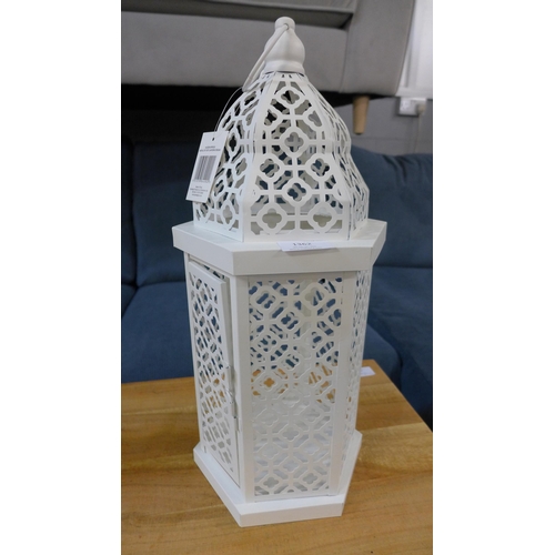 1362 - A large rustic cream metal lantern - H 44cms (64490212)