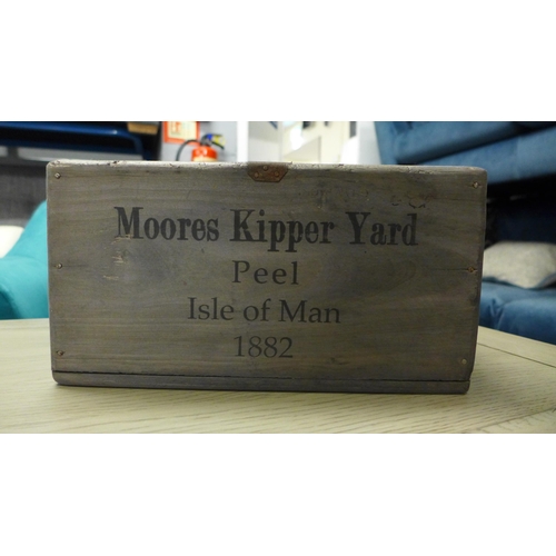 1379 - A large rectangular Moores Kipper Yard wooden storage box, H 34cms x W 14cms (BX00406)  #