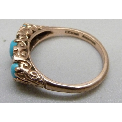 1047 - A 9ct gold, turquoise and diamond ring, 2.4g, N